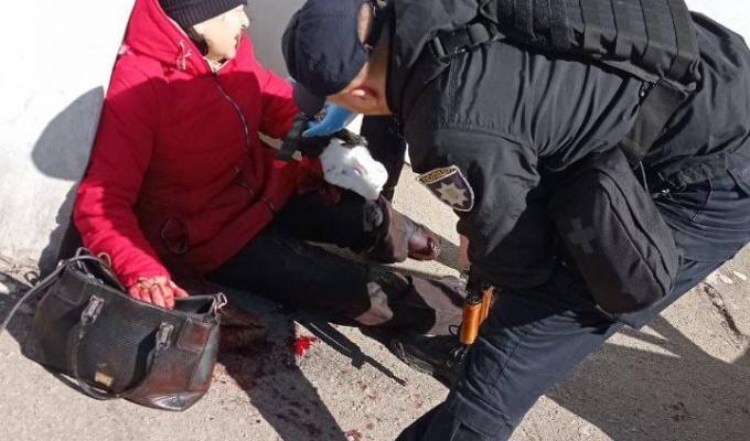 Сергій Гайдай: росіяни обстріляли Лисичанськ, є поранені, пошкоджений евакуаційний автобус, у небі – ворожа авіація