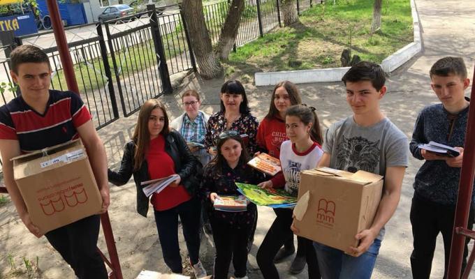 Британська Рада забезпечила оформлення англійського ресурсного центру у старобільській школі