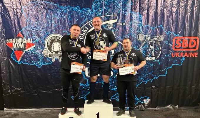 Атлети Луганщини здобули три медалі на чемпіонаті України з богатирського багатоборства 