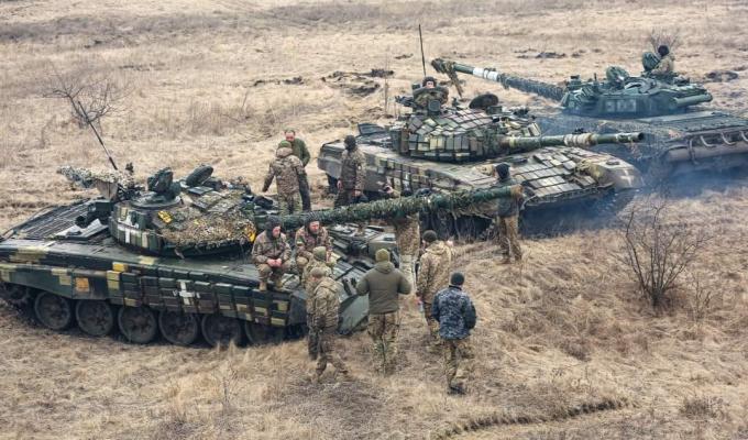 Окупанти на Луганщині не виплачують гроші мобілізованим до армії рф працівникам, до звільнених сіл поблизу фронту доставили продукти харчування