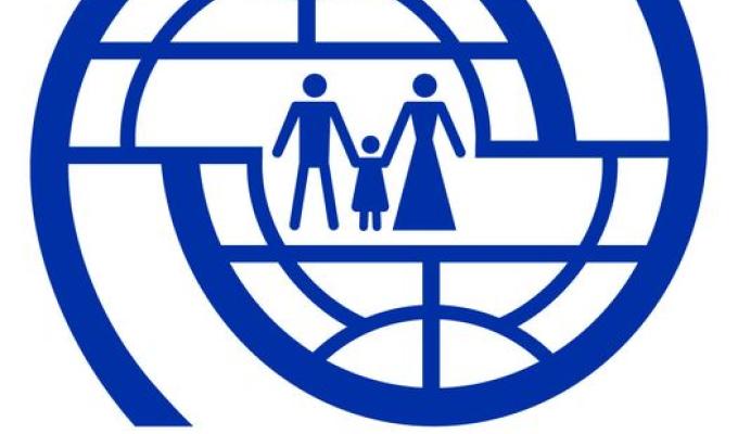 Жителям Міловської громади видають товари від МОМ