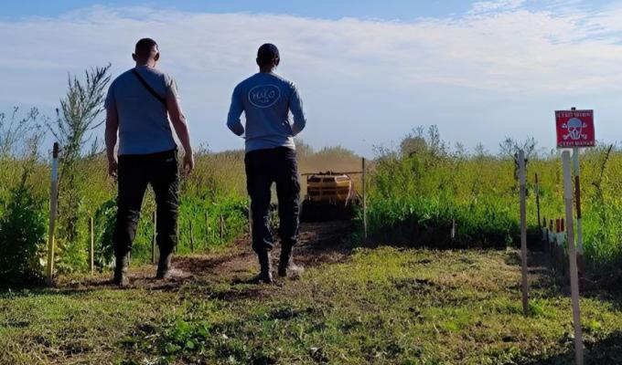 Цьогоріч майже 1000 луганських ВПО дізнавалися про професію демінера