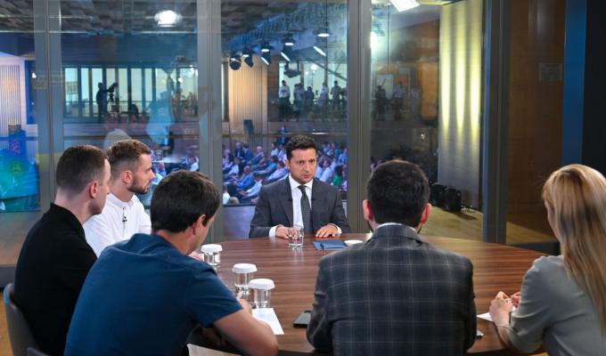 Розв'язання питання Донбасу залежить не від децентралізації, а від бажання Росії й тиску на неї міжнародних партнерів України – Володимир Зеленський