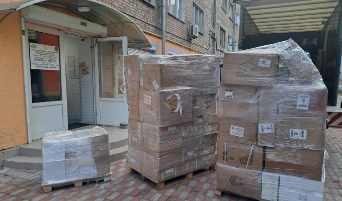 До столичного хабу Гірської громади надійшла партія канцелярії 