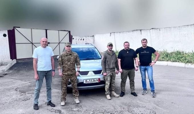 Артем Лисогор: нацгвардійцям з бригади "Рубіж" передали позашляховик