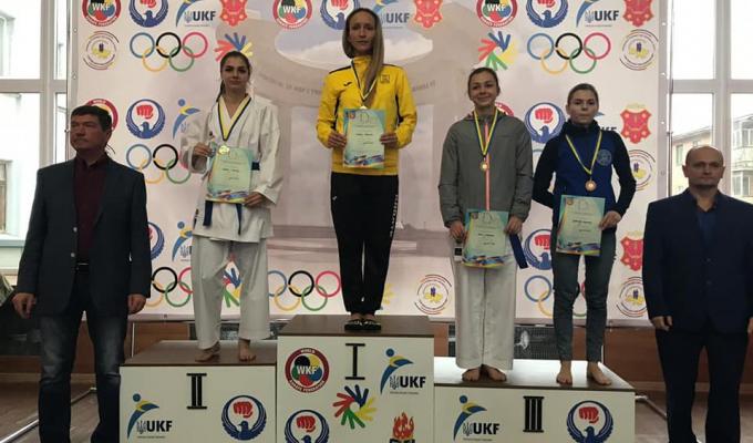 Наша каратистка виборола золото всеукраїнських змагань 