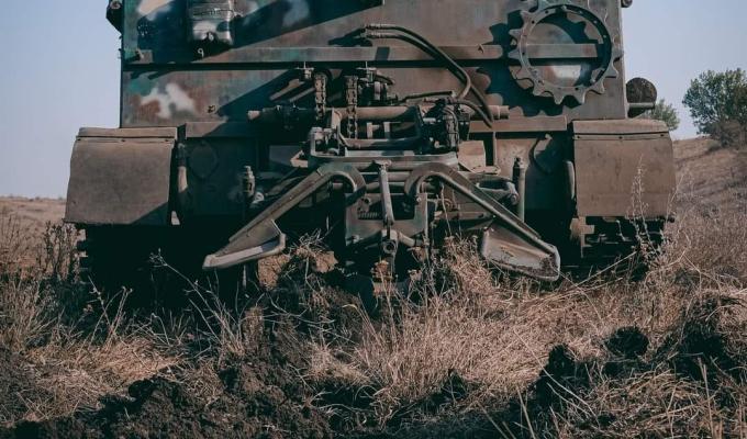 У школах «лнр» роздають інструкції з правилами безпечного спілкування з військовими рф, ціни на проїзд в Луганську запропонували підвищити втричі, на Лиманському напрямку росіяни атакували за підтримки штурмової авіації