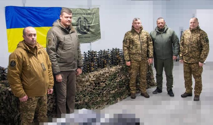 Майже сотню дронів передали Оборонцям
