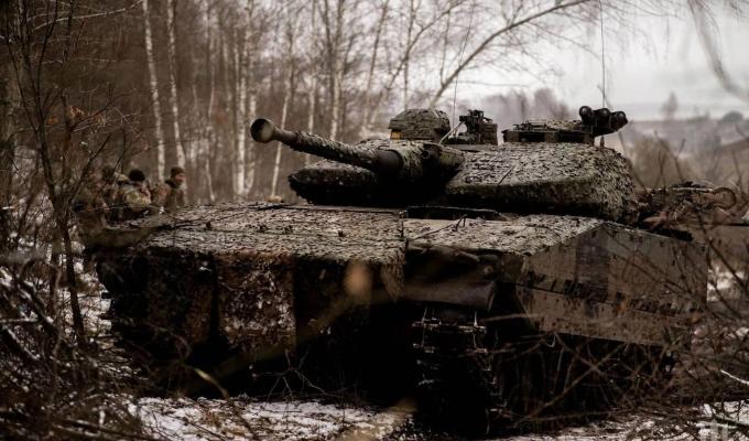 Закликають школярів йти на контрактну службу – окупанти подовжують термін дії вступних іспитів до вишів рф, в «лнр» вдвічі підвищено мито за реєстрацію прав власності на майно – юр. особи платитимуть 44 тис. рублів, ворог атакував у Серебрянському лісі