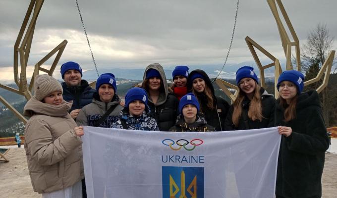 Команда Лисичанського ліцею № 4 представила Луганщину у Всеукраїнському спортивно-виховному заході «Україна єднає серця»