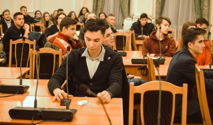 Учні з Луганщини взяли участь у навчальній програмі у Тернополі