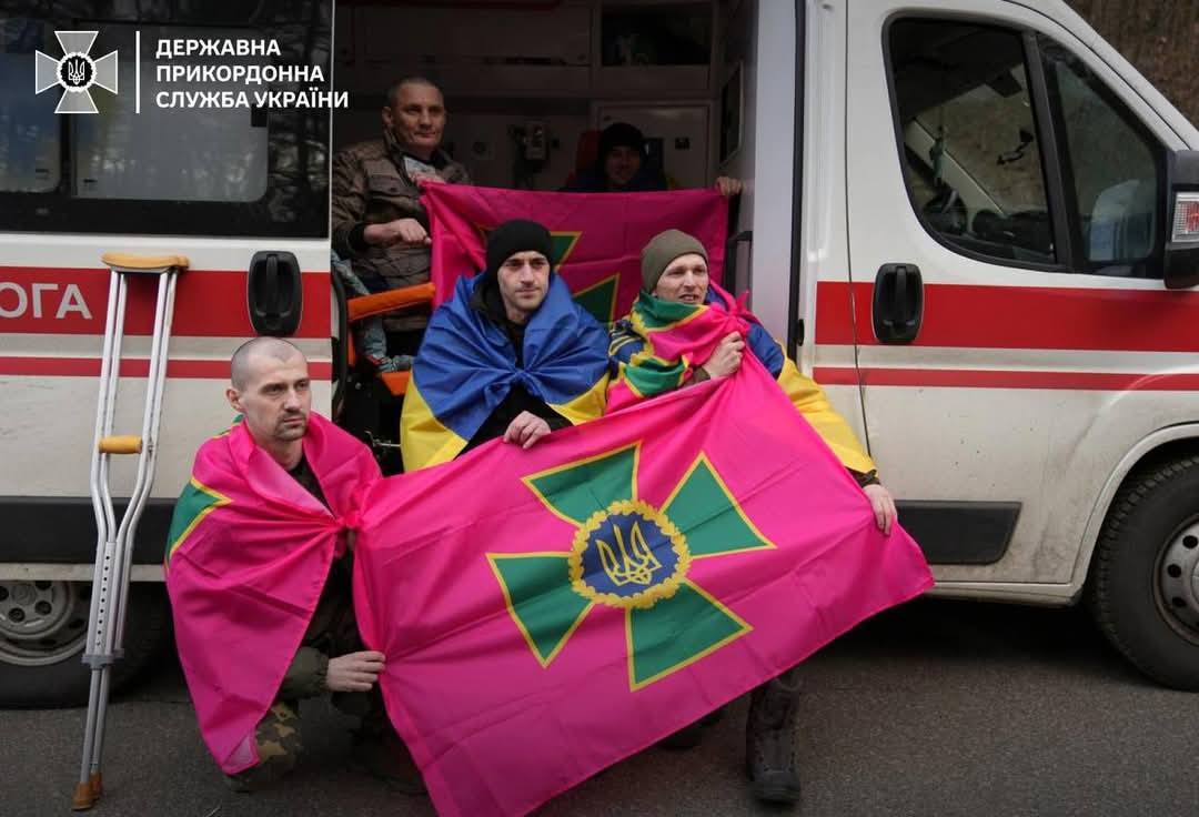 Із російського полону повернулися двоє військовослужбовців Луганського прикордонного загону