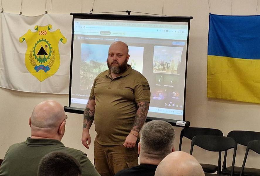 Об’єднати мешканців громади та провести час у колі земляків: у столиці відбувся захід «Нескорена Кремінна»