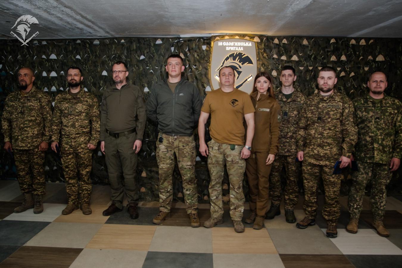 П’ятеро бійців Слов’янської бригади НГУ нагороджені знаками пошани «Захиснику Луганщини»