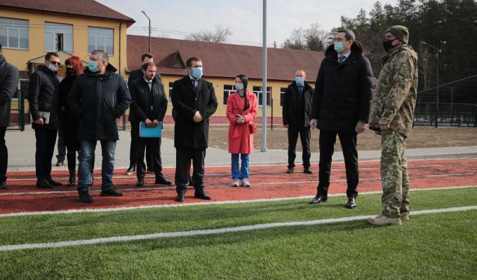 Міністр розвитку громад та територій України Олексій Чернишов пообіцяв допомогти із термомодернізацією кадетського корпусу в Кремінній