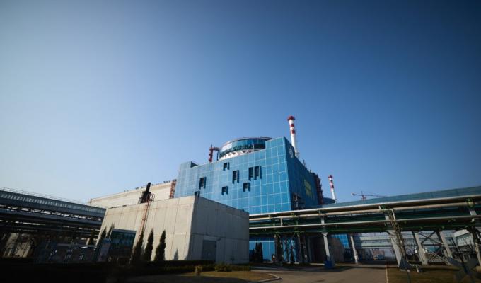 Розвінчуємо фейки, які розповсюджують стосовно добудови енергоблоків №3 та №4 Хмельницької АЕС