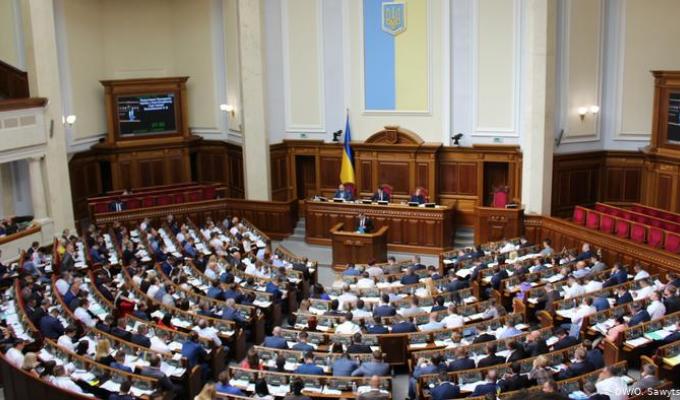 Верховна Рада ухвалила законопроект про запобігання поширенню коронавірусу