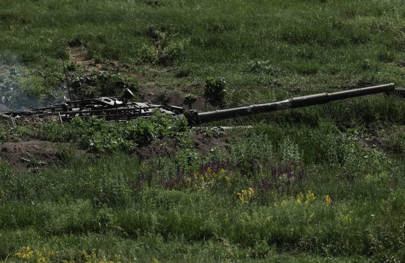 Гірники орендованих російськими інвесторами шахт «лнр» отримують в чотири-п’ять разів менше обіцяного, у Сіверськодонецьку досі не працюють світлофори, учора росіяни штурмували поблизу Надії