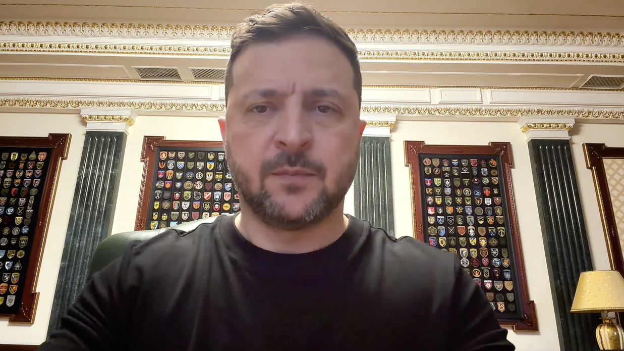 Тільки значні фінансові втрати примушують Росію думати про сценарій виходу з війни – звернення Президента