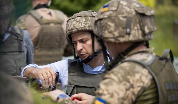 Президент України Володимир Зеленський відвідав передові позиції ЗСУ на Луганщині