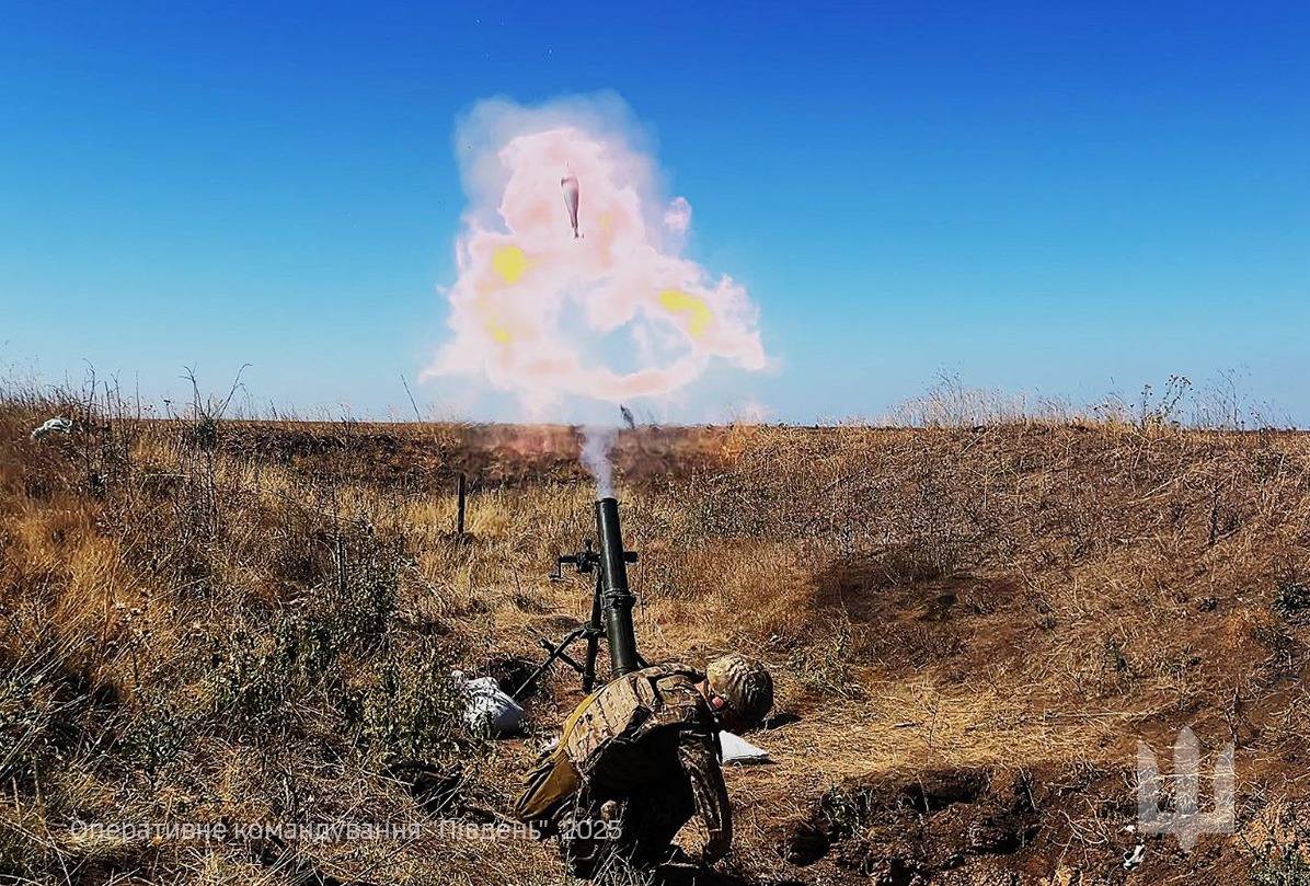 Чоловікам призовного віку росіяни заборонили виїзд за межі «лнр», борг у 40 мільйонів рублів виник у трьох шахт окупованої Луганщини перед гірниками, ворог продовжує влаштовувати навалу в районі Греківки  