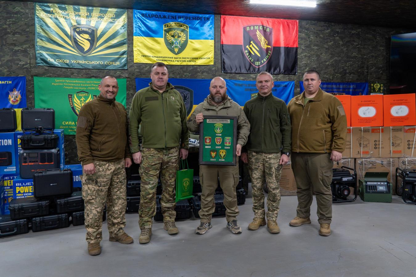 Устаткування на понад 30 мільйонів гривень передали луганським прикордонникам, – Олексій Харченко