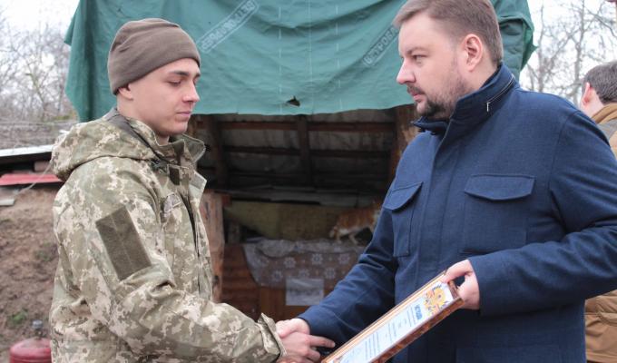 Сергій Філь подякував військовим за мир на Луганщині