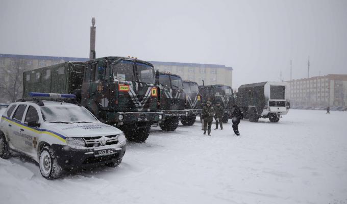 Понад 20 тонн гуманітарної допомоги передала латвійська делегація до прифронтових районів Луганщини