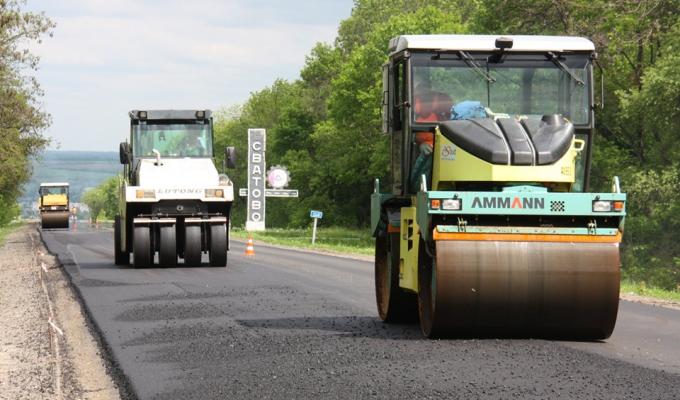 Завершується ремонт дороги  до міста Сватове