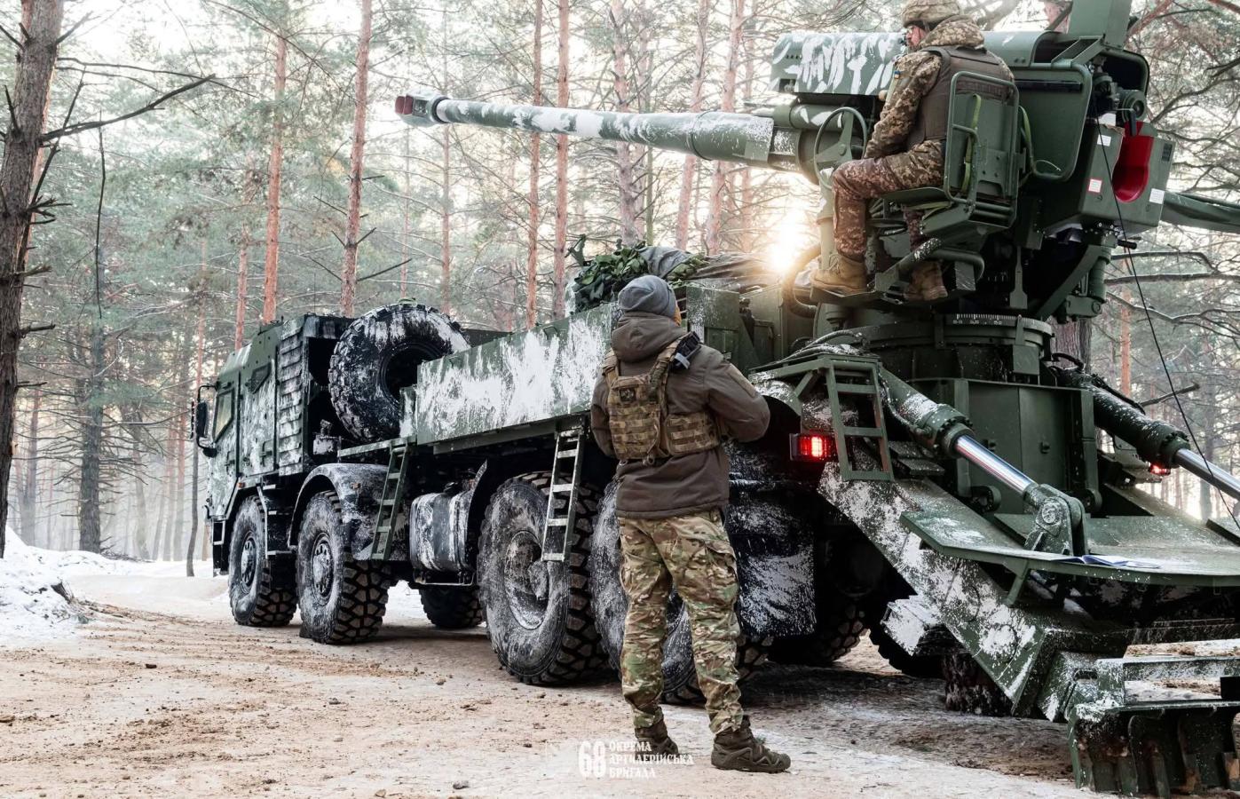 На шахті в Довжанську перед звільненням гірників списки з особистими даними передали до російського військкомату, у Лисичанську через невдалу спробу увімкнути опалення стіни будинків покрилися льодом, на Луганщині ворог бив з мінометів та гранатометів