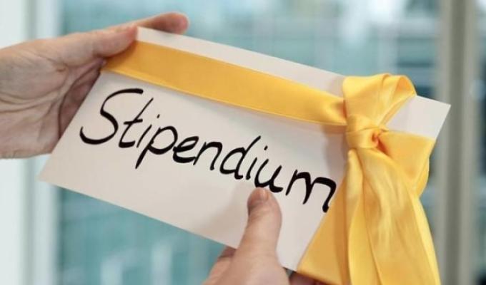 Студенти вишів Луганщини отримуватимуть академічні стипендії Уряду