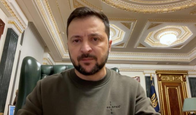 Готуємо хороші далекобійні речі, щоб окупанти відчували українську силу – звернення Президента України