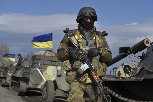 Новини АТО: під час масованого обстрілу Новоолександівки  поранено українського військовослужбовця
