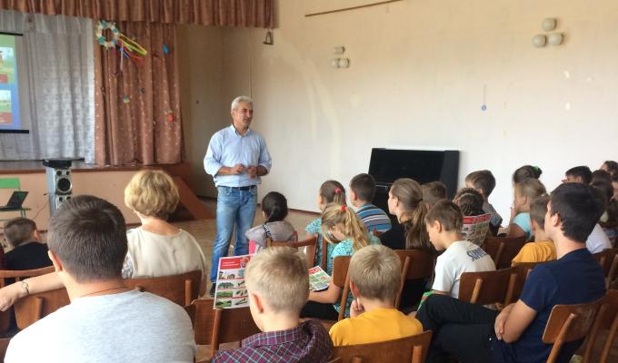 Посольство США надає підтримку в інформуванні учнівської молоді Луганщини про мінну небезпеку