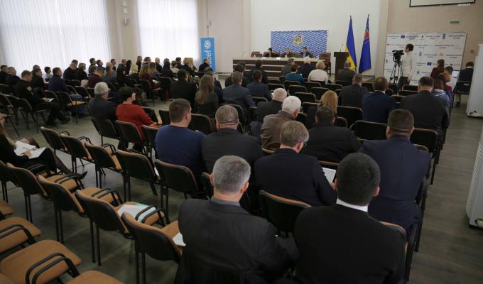 На Луганщині активно впроваджується система національно-патріотичного виховання молоді