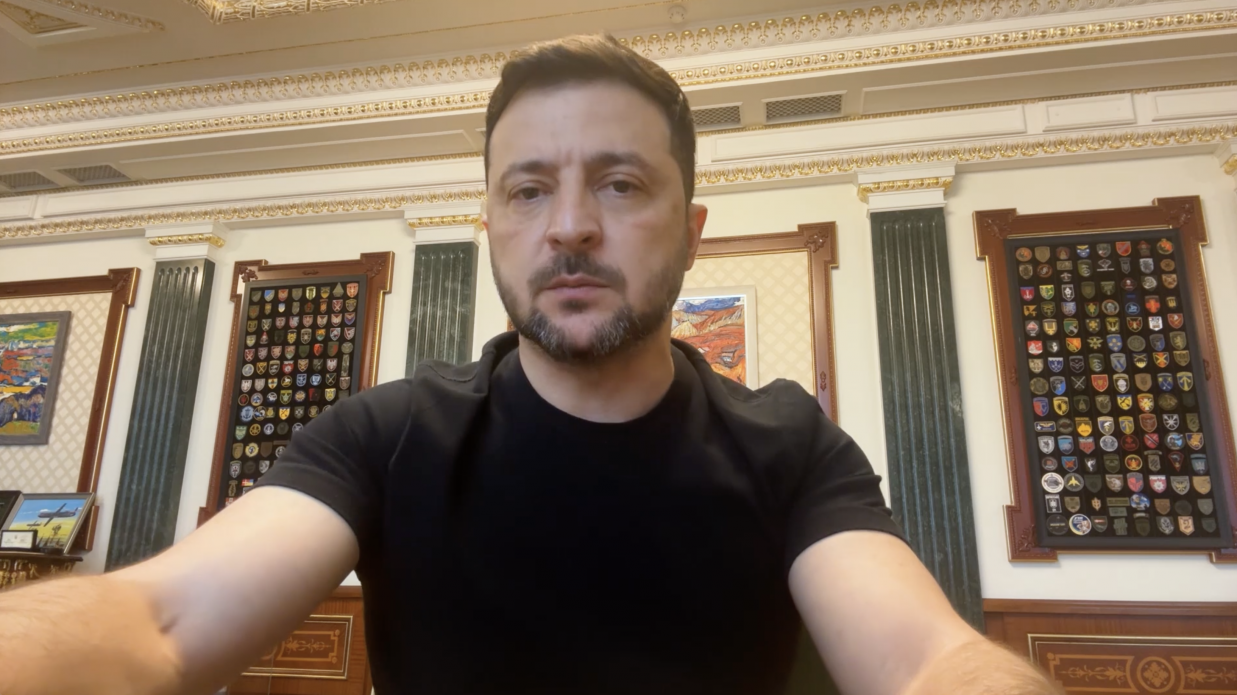 Сьогодні вже стартувала наша програма зимової підтримки, і за перші 2 години прийому заявок було вже пів мільйона заявок — звернення Президента