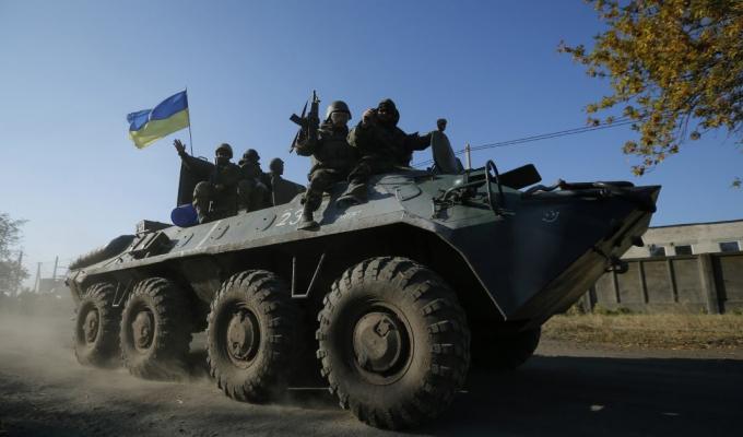 Новини АТО: під час обстрілу Попасної зазнав поранень наш військовослужбовець 