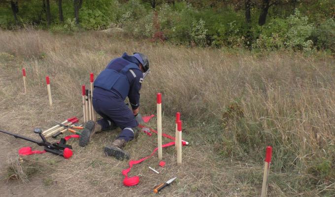 Піротехніками на Луганщині виявлено та вилучено 63 одиниці вибухонебезпечних предметів 