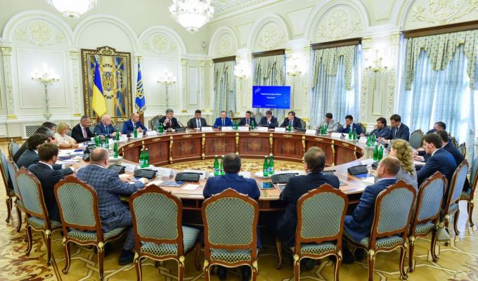 Приватизація об'єктів держвласності має відбуватись відкрито із залученням українських та іноземних інвесторів, але без інвесторів країни-агресора – Глава держави