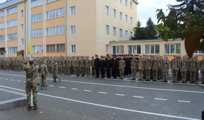 Ліцеїсти Луганського обласного військового ліцею перебувають у Львівському ліцеї імені Героїв Крут 