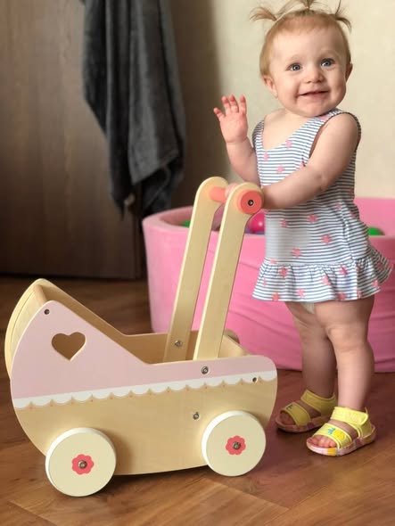 Через «Нову пошту» у червні родинам Луганщини відправили майже 700 гуманітарних посилок