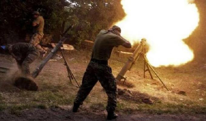 Новини АТО: на Луганщині не припиняються ворожі обстріли