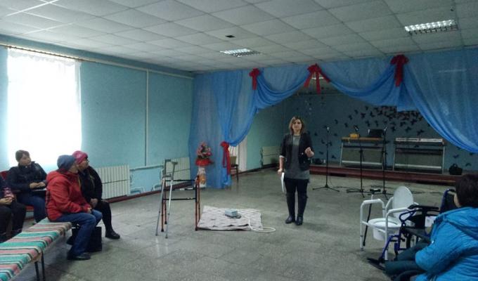 Центр надання соцпослуг Лозно-Олексанрівської селищної ради отримав технічні засоби реабілітації