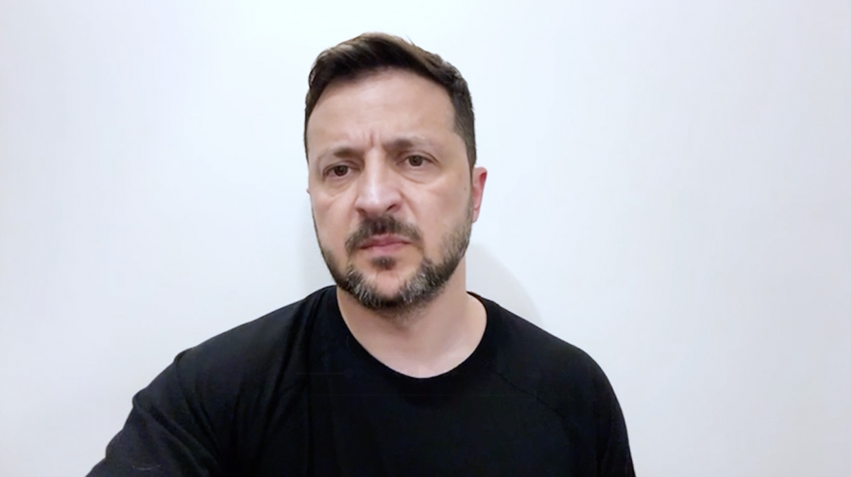 Україна не буде просто чекати, коли Росія дозріє до завершення війни – звернення Президента