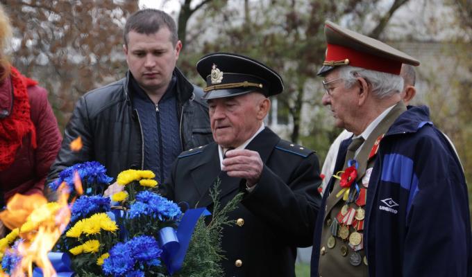 На Луганщині вшанували визволителів України