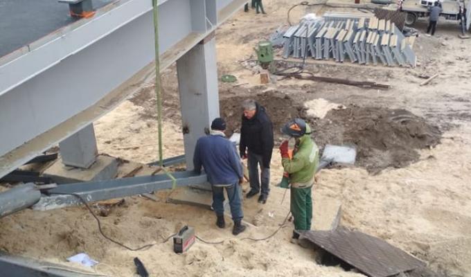 Єднаємо Луганщину: на КПВВ будівельники працюють у вихідні дні