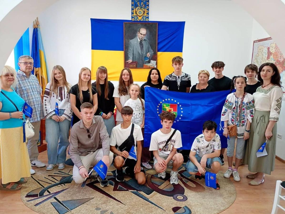 Діти з Луганщини поїхали на відпочинок до Румунії 