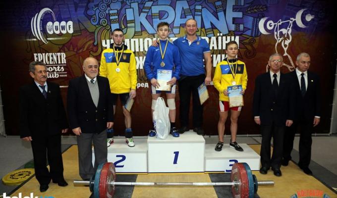 Важкоатлети області привезли низку нагород зі всеукраїнських змагань та встановили національні рекорди