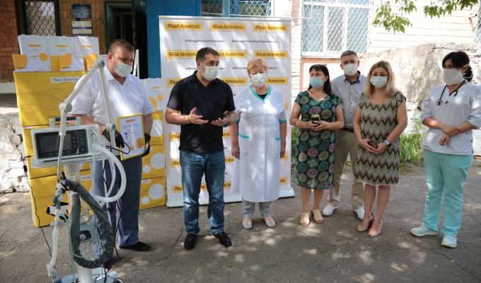 Сергій Гайдай: нові апарати вентиляції легенів полегшать працю реаніматологам, однак, сподіваюсь, це обладнання не знадобиться 