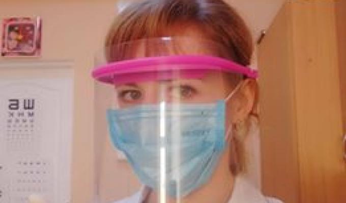 У Новопсковській об’єднаній територіальній громаді починають виробництво захисних масок для лікарів